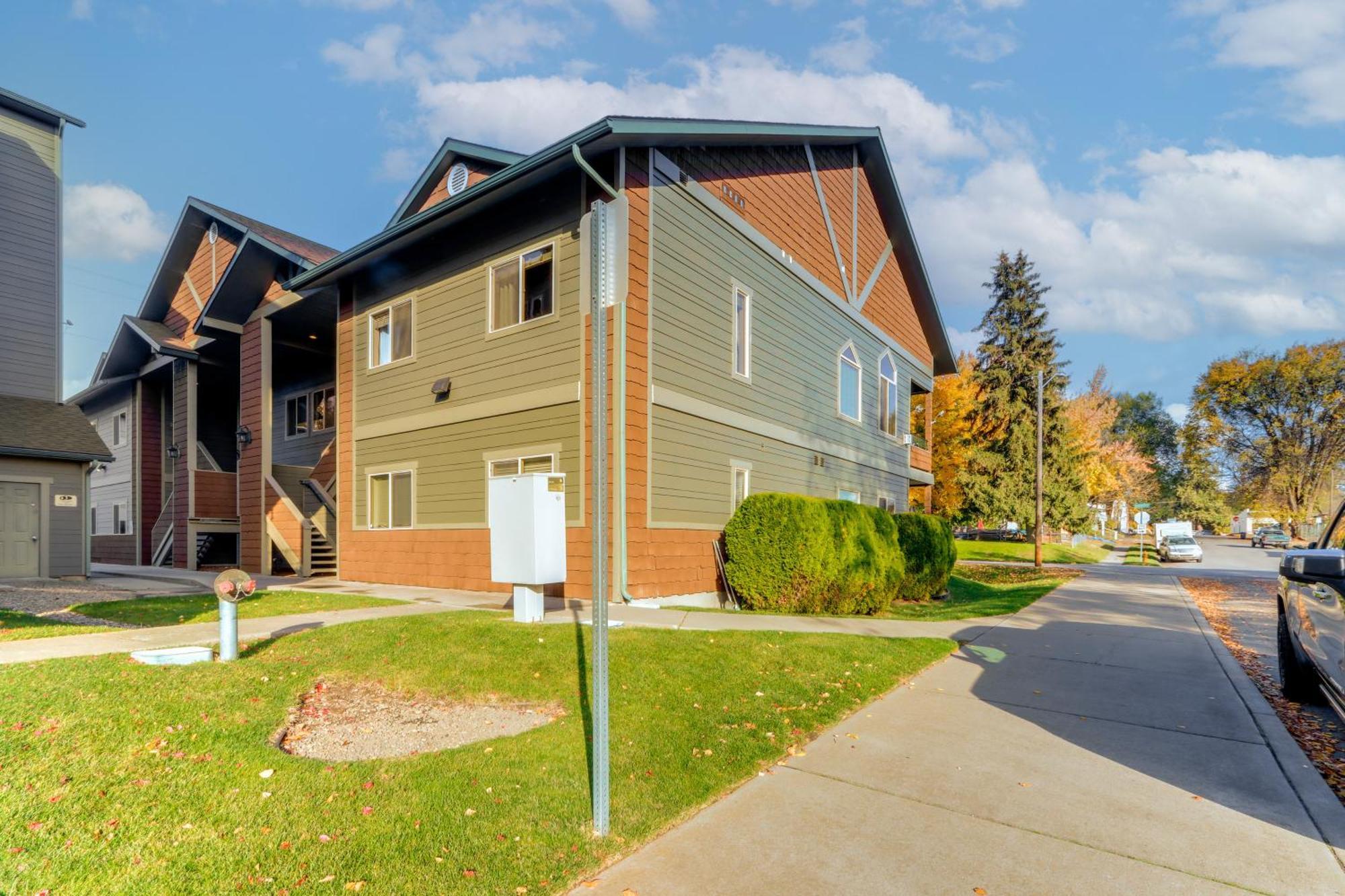 Modern Coeur Dalene Getaway Walk Downtown! Apartment Coeur d'Alene