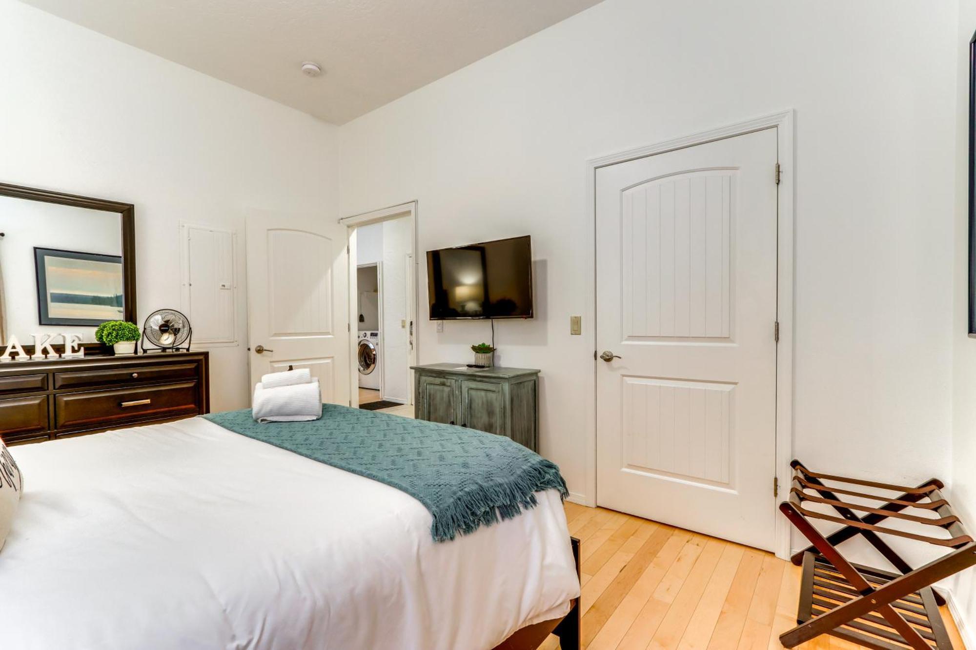 Modern Coeur Dalene Getaway Walk Downtown! Apartment *